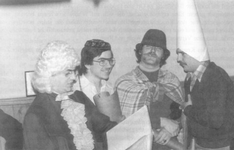 Aus: Lang, Intonas, S. 57