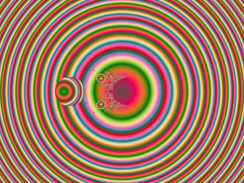 Mit einem Klick auf das Fraktal-Bild wird die Seite wieder geschlossen!