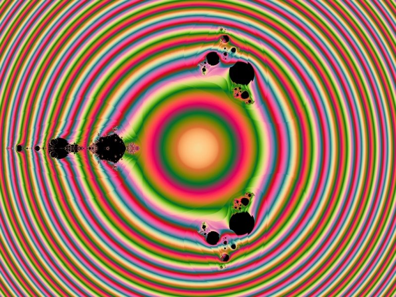 Mit einem Klick auf das Fraktal-Bild wird die Seite wieder geschlossen!