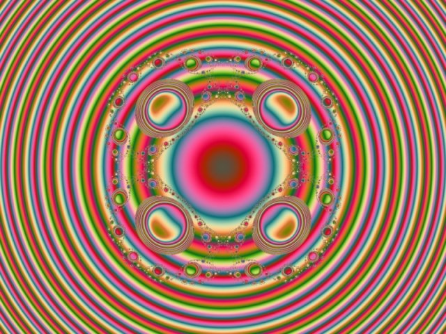 Mit einem Klick auf das Fraktal-Bild wird die Seite wieder geschlossen!