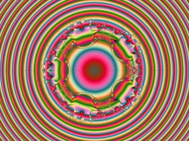 Mit einem Klick auf das Fraktal-Bild wird die Seite wieder geschlossen!