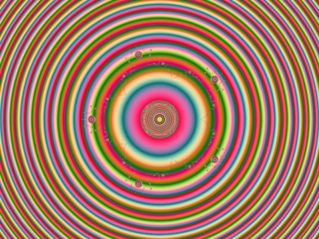 Mit einem Klick auf das Fraktal-Bild wird die Seite wieder geschlossen!