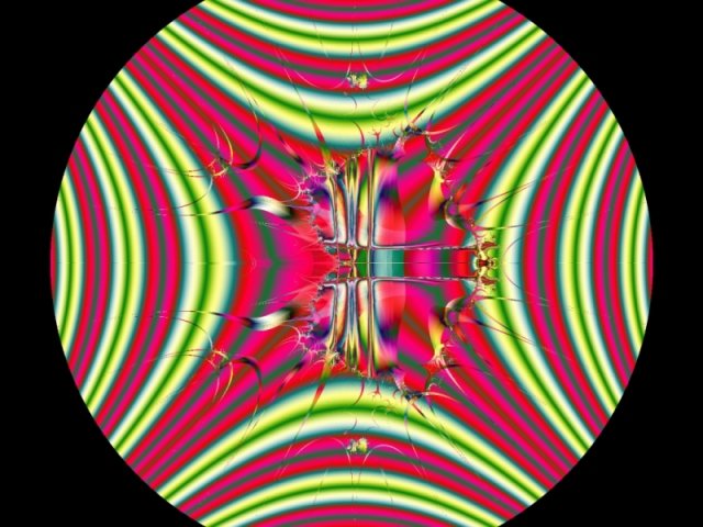 Mit einem Klick auf das Fraktal-Bild wird die Seite wieder geschlossen!