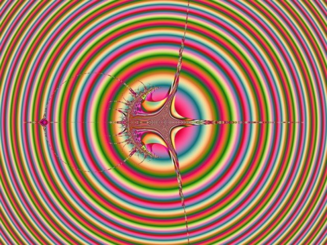 Mit einem Klick auf das Fraktal-Bild wird die Seite wieder geschlossen!