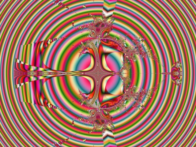 Mit einem Klick auf das Fraktal-Bild wird die Seite wieder geschlossen!