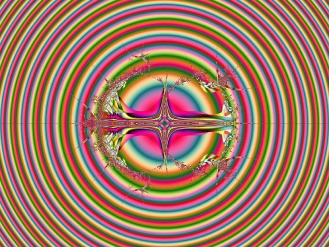 Mit einem Klick auf das Fraktal-Bild wird die Seite wieder geschlossen!