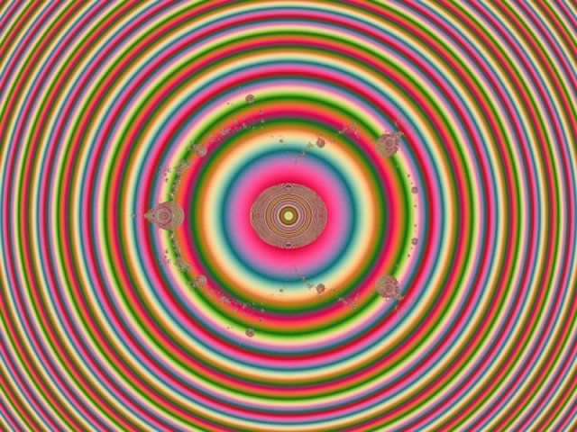 Mit einem Klick auf das Fraktal-Bild wird die Seite wieder geschlossen!