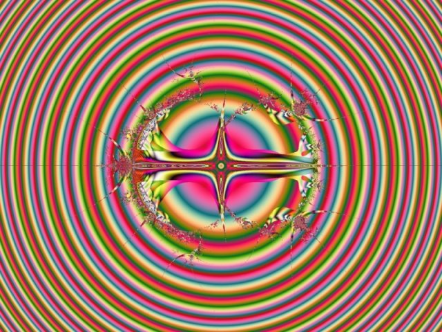 Mit einem Klick auf das Fraktal-Bild wird die Seite wieder geschlossen!