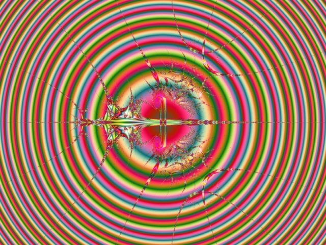 Mit einem Klick auf das Fraktal-Bild wird die Seite wieder geschlossen!