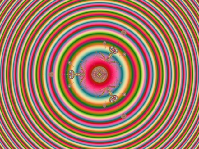 Mit einem Klick auf das Fraktal-Bild wird die Seite wieder geschlossen!