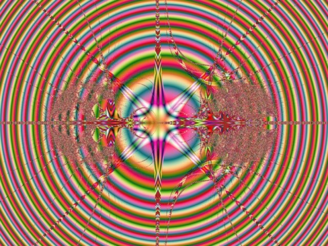 Mit einem Klick auf das Fraktal-Bild wird die Seite wieder geschlossen!