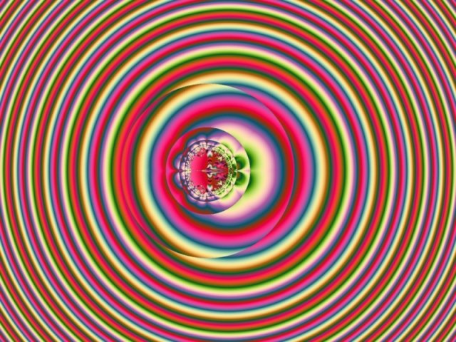 Mit einem Klick auf das Fraktal-Bild wird die Seite wieder geschlossen!