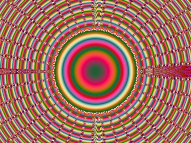 Mit einem Klick auf das Fraktal-Bild wird die Seite wieder geschlossen!