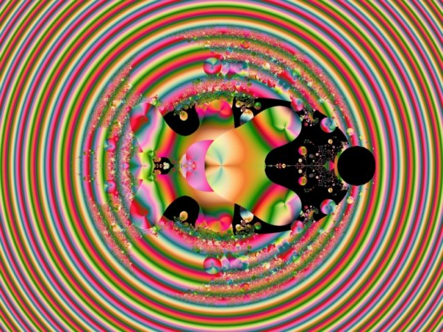 Mit einem Klick auf das Fraktal-Bild wird die Seite wieder geschlossen!