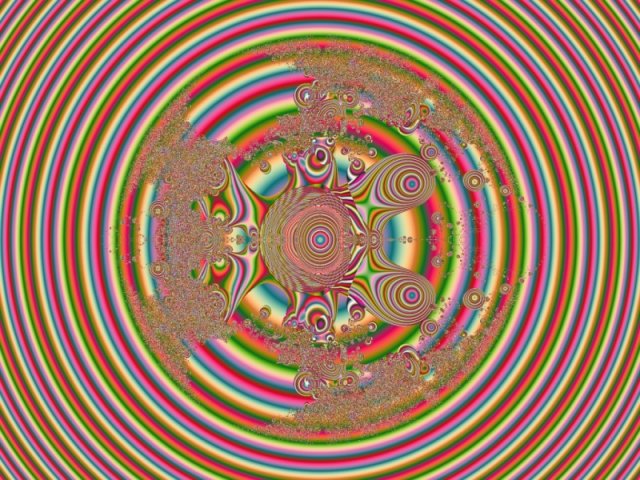 Mit einem Klick auf das Fraktal-Bild wird die Seite wieder geschlossen!