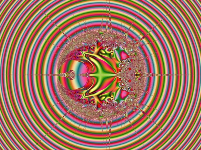 Mit einem Klick auf das Fraktal-Bild wird die Seite wieder geschlossen!