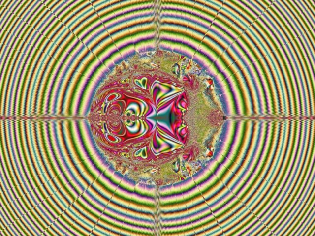 Mit einem Klick auf das Fraktal-Bild wird die Seite wieder geschlossen!